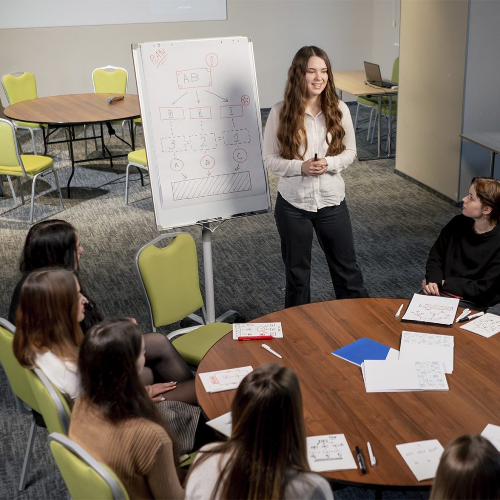 Convivencia Escolar-consultora HM